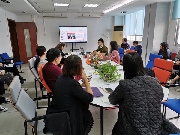 开车漫画
召开2019党支部书记抓党建述职考核评议会